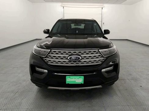 Used 2022 Ford Explorer Limited w/ Equipment Group 301A image 3