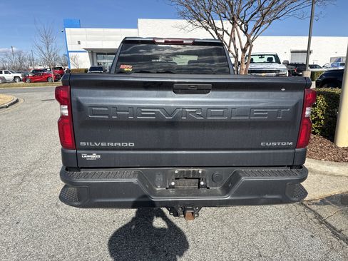 Certified 2021 Chevrolet Silverado 1500 Custom image 9