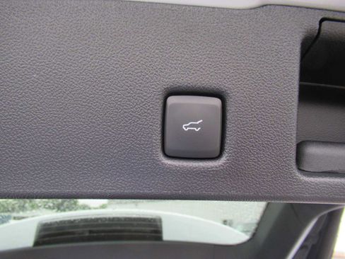 New 2025 Ford Escape SE w/ PHEV Premium Package image 17