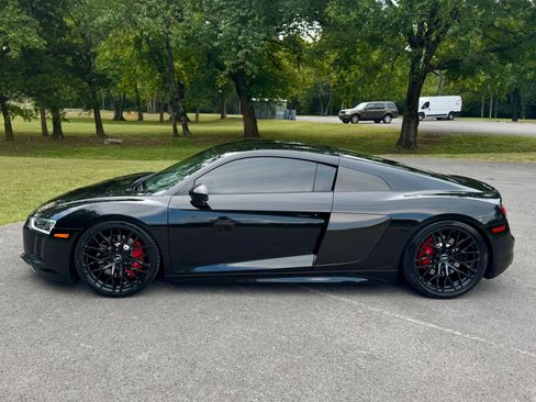 Used 2018 Audi R8 V10 image 8