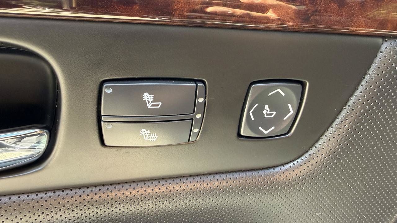 Used 2007 Cadillac DTS Performance FWD image 35