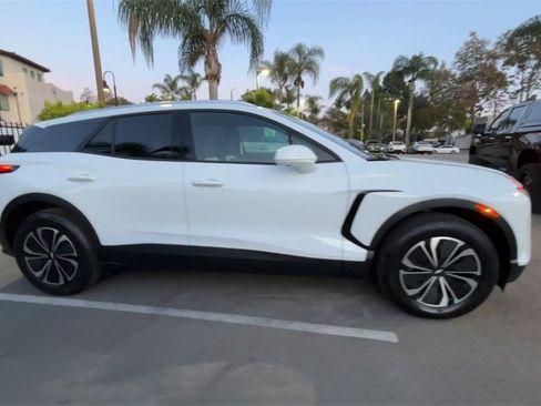 New 2026 Chevrolet Blazer EV LT image 9