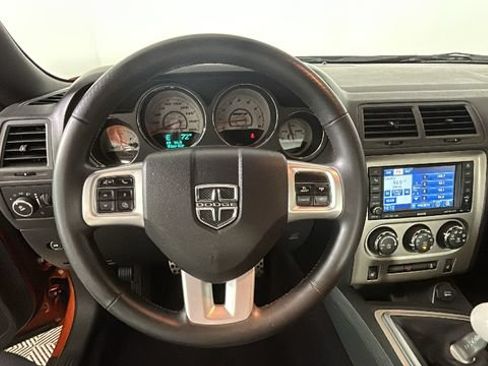 Used 2011 Dodge Challenger SRT8 RWD image 13