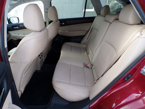 Used 2015 Subaru Outback 2.5i Limited image 10