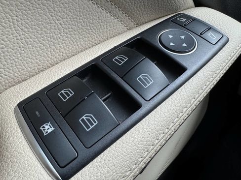 Used 2018 Mercedes-Benz CLA 250 image 19