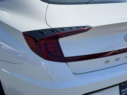 Used 2023 Hyundai Sonata SE FWD image 11