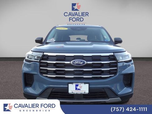 Used 2026 Ford Explorer Active AWD/4WD image 5