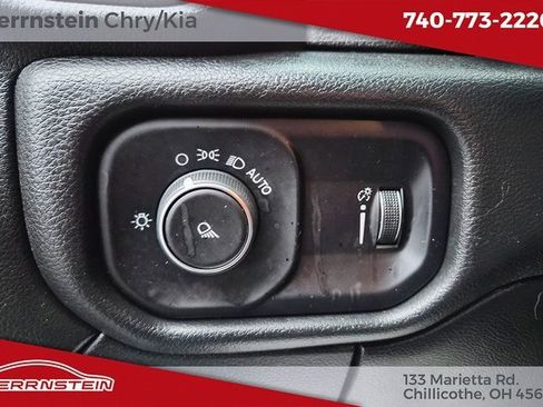 Used 2024 RAM 2500 Tradesman w/ Chrome Appearance Group image 16