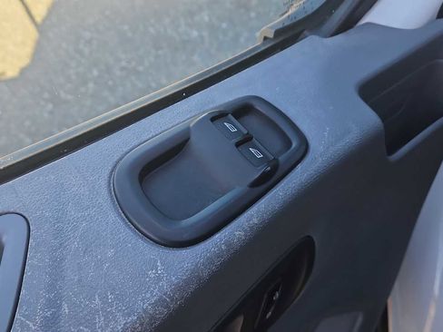 Used 2018 Ford Transit 250 148 High Roof image 15