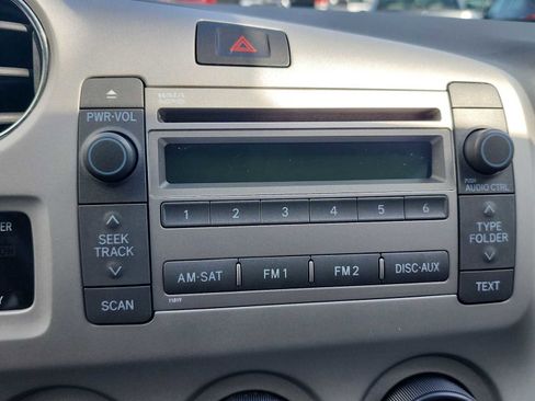 Used 2009 Toyota Matrix S image 17