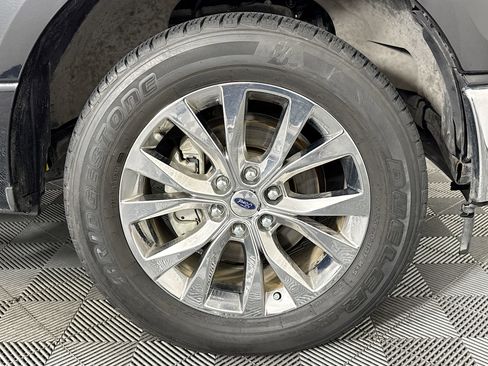 Used 2017 Ford F150 XLT w/ Equipment Group 302A Luxury image 29