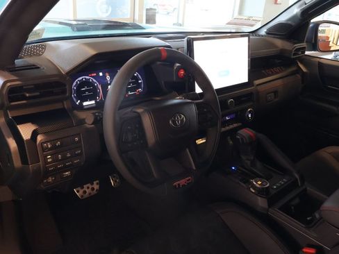 Used 2026 Toyota Tacoma TRD Pro AWD/4WD image 6