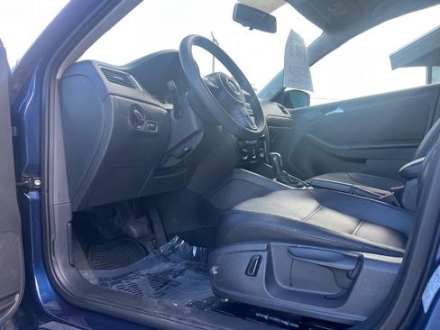 Used 2014 Volkswagen Jetta SE FWD image 15