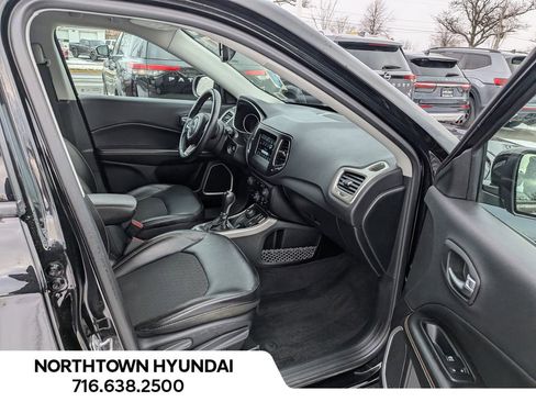 Used 2018 Jeep Compass Latitude w/ Popular Equipment Group image 34