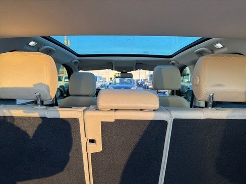 Used 2018 Land Rover Discovery Sport HSE image 53