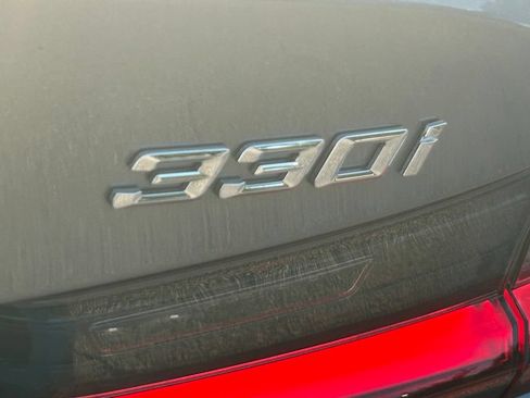 Used 2024 BMW 330i Sedan w/ Convenience Package RWD image 22