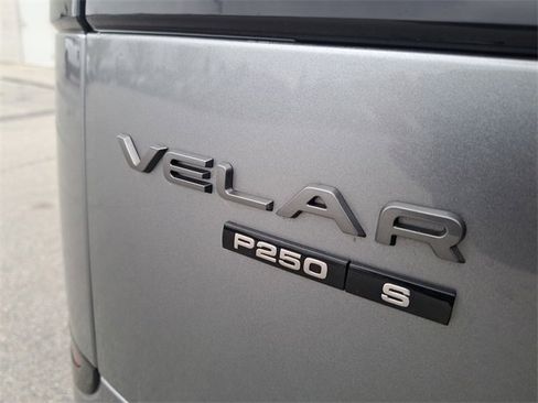 Used 2020 Land Rover Range Rover Velar R-Dynamic S image 10