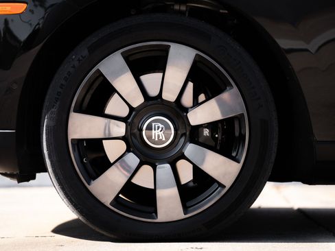 Used 2023 Rolls-Royce Cullinan image 37