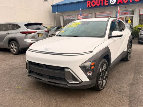 Used 2024 Hyundai Kona SEL FWD image 4