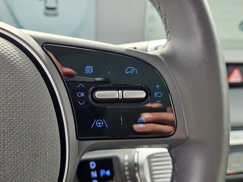 Used 2024 Hyundai Ioniq 5 Limited image 35