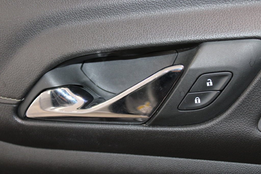 Used 2023 GMC Acadia Denali FWD image 19