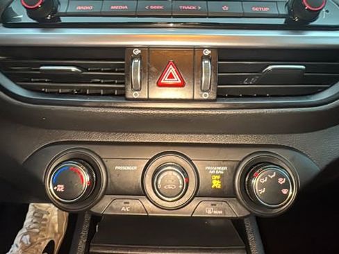 Used 2024 Kia Forte LXS image 22