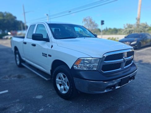 Used 2017 RAM 1500 Tradesman w/ Chrome Appearance Group AWD/4WD image 4