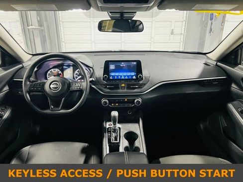 Used 2025 Nissan Altima 2.5 S FWD image 4