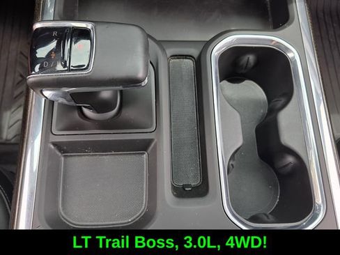 Used 2024 Chevrolet Silverado 1500 LT Trail Boss w/ LT Trail Boss Premium Package AWD/4WD image 26