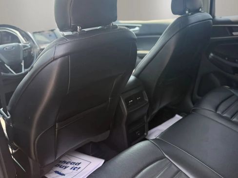 Used 2016 Ford Edge SEL w/ Equipment Group 201A AWD/4WD image 17