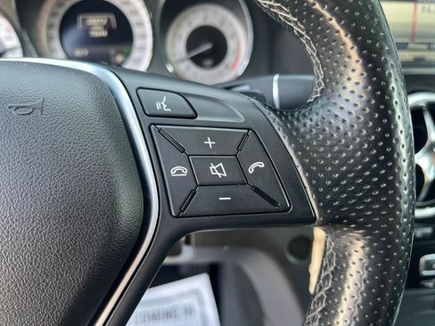 Used 2015 Mercedes-Benz GLK 350 4MATIC image 28