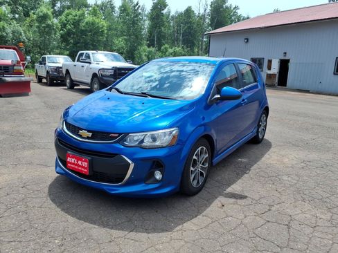 Used 2017 Chevrolet Sonic LT w/ Fun and Sun Package FWD image 1
