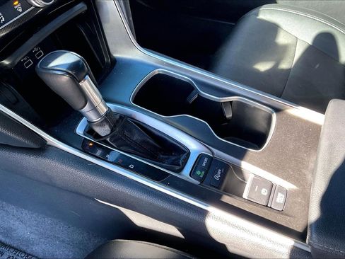 Used 2022 Honda Accord Sport image 13