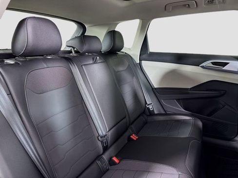 New 2026 Volkswagen Taos SE AWD/4WD image 28