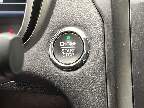 Used 2019 Ford Fusion SE w/ Equipment Group 151A image 21