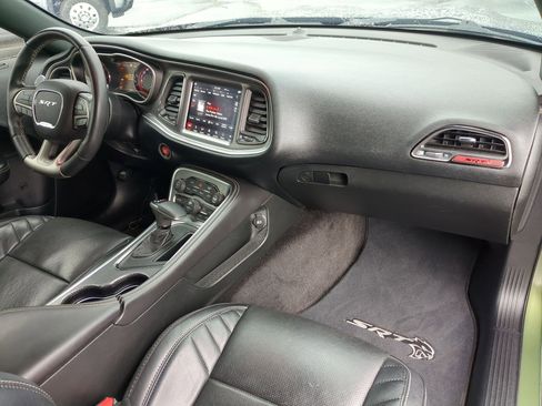 Used 2018 Dodge Challenger SRT Hellcat image 19