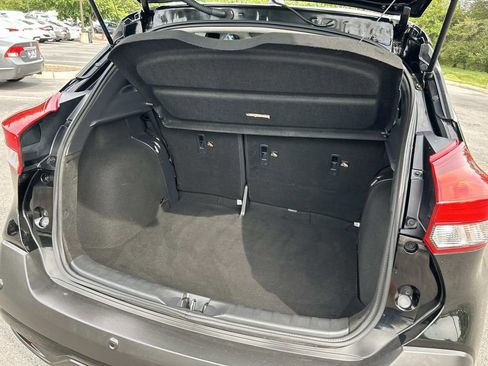Used 2020 Nissan Kicks SR FWD image 13