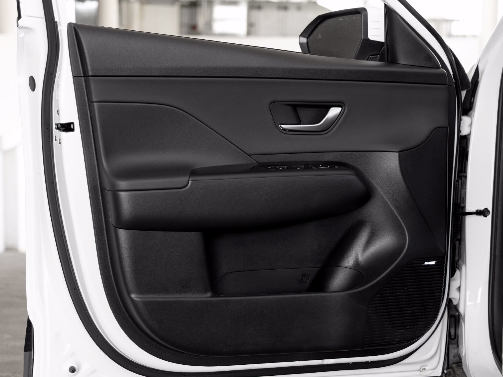 New 2026 Hyundai Kona Limited FWD image 9