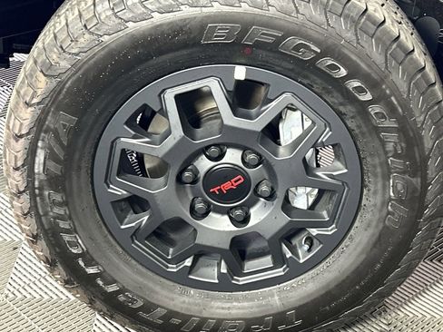 New 2026 Toyota Tacoma SR5 RWD image 9