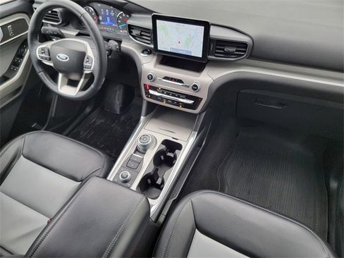 Certified 2023 Ford Explorer XLT w/ Equipment Group 202A image 40