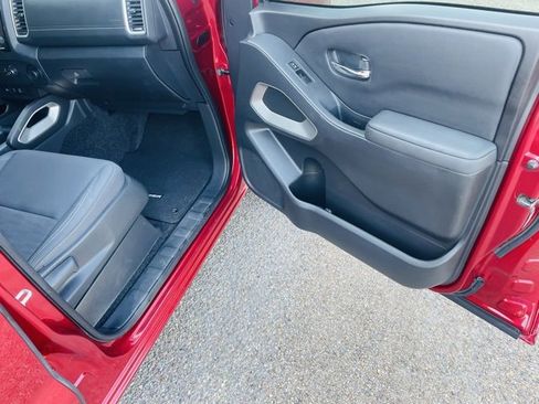 Used 2022 Nissan Frontier SV w/ Technology Package image 20