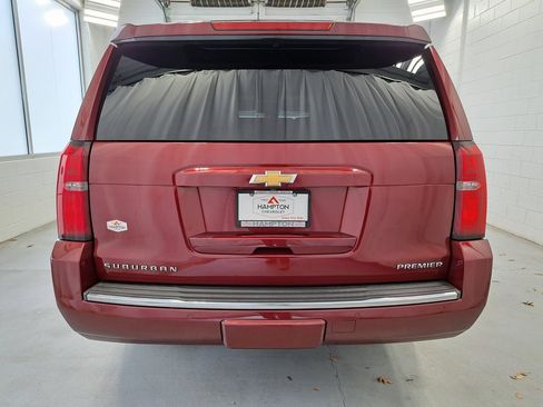 Used 2019 Chevrolet Suburban Premier image 6