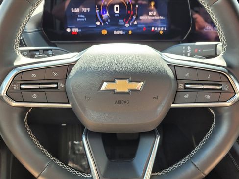 Certified 2025 Chevrolet Traverse LT image 32