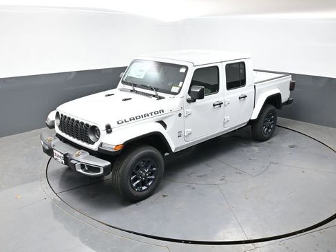 New 2026 Jeep Gladiator Sport AWD/4WD image 30