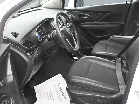 Used 2022 Buick Encore Preferred AWD/4WD image 10