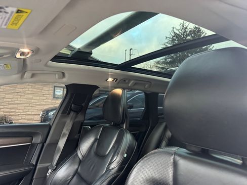 Used 2018 Volvo V90 T6 Cross Country w/ Convenience Package image 31