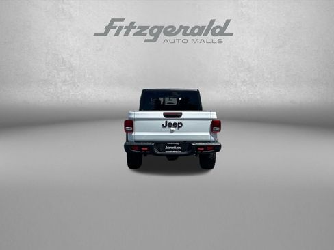 Used 2023 Jeep Gladiator Rubicon AWD/4WD image 6