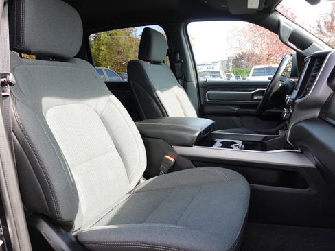 Used 2023 RAM 1500 Big Horn image 32