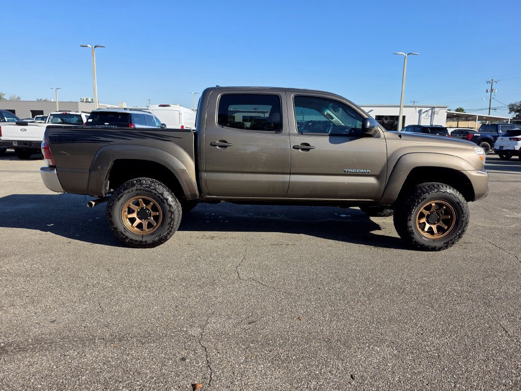 Used 2015 Toyota Tacoma PreRunner w/ SR5 Package RWD image 10