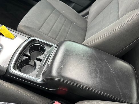 Used 2014 Dodge Charger SXT image 23